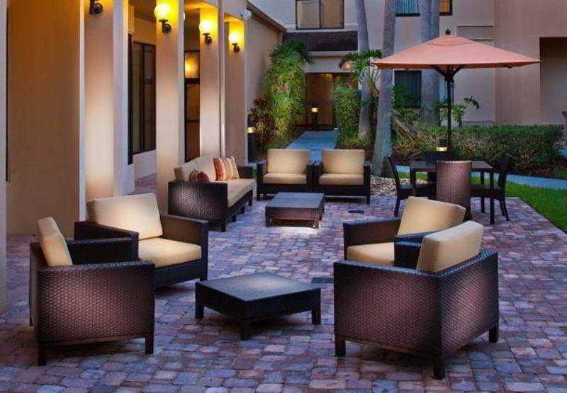 Hotel Courtyard Melbourne West Exterior foto